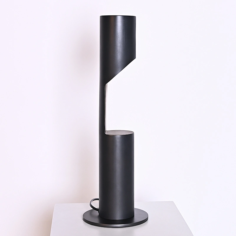 Oblique cutting minimalist style dimmable LED desk lamp